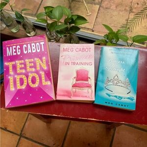 Meg Cabot Book Set - Teen Idol, Princess in Training, Princess in the Spotlight